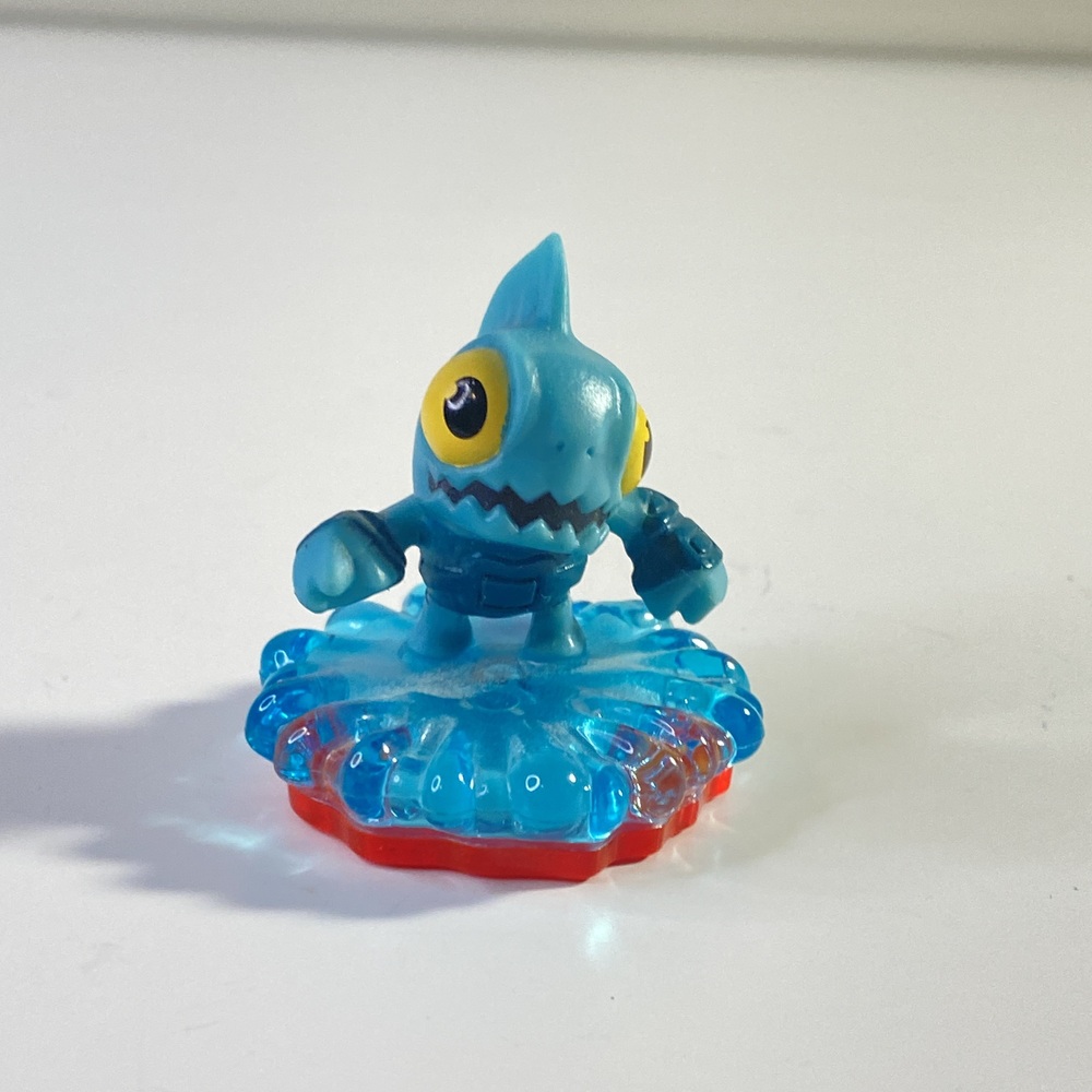 Activision Skylanders Small Blue Figure With Translucent Base - Picture 5 of 9